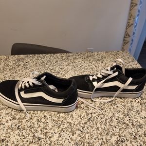 Vans black and white Old Skool